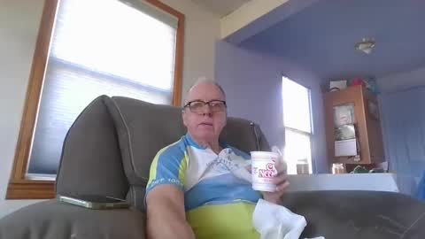 Snapshot of tacrunner66_ chatting on 02/11/25, 09:14 tacrunner66_ online show from 02/11/25, 09:14