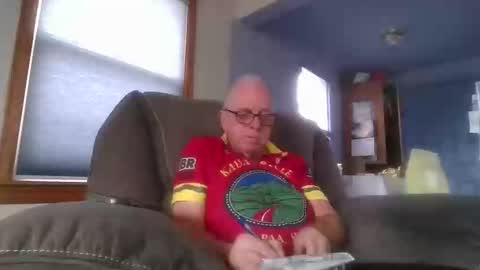 Snapshot of tacrunner66_ chatting on 10/17/25, 07:27 tacrunner66_ online show from 10/17/25, 07:27