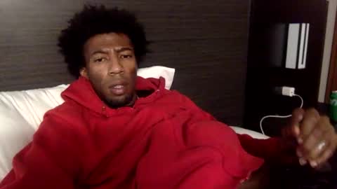 Taejhon online show from 10/23/25, 04:34