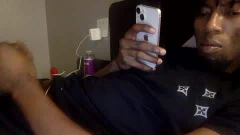 Snapshot of taejhon chatting on 05/22/26, 11:43 Taejhon online show from 05/22/26, 11:43