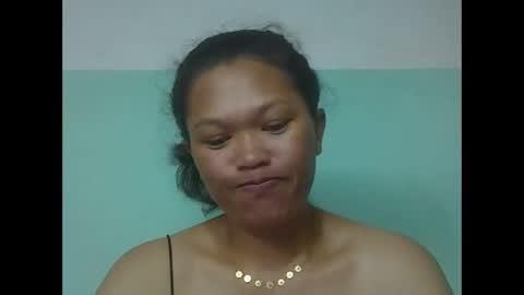 Snapshot of tahiniah chatting on 02/17/25, 10:18 tahiniah online show from 02/17/25, 10:18