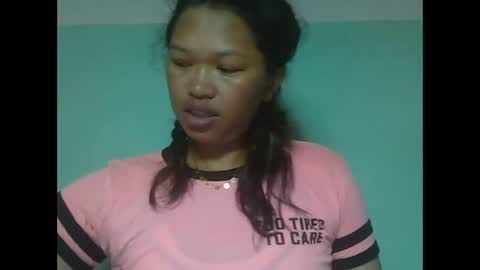 Snapshot of tahiniah chatting on 02/24/25, 01:53 tahiniah online show from 02/24/25, 01:53