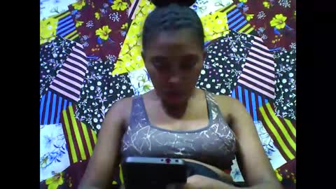 Snapshot of tahiriniah chatting on 11/24/25, 06:07 tahiriniah online show from 11/24/25, 06:07