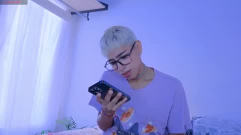 Snapshot of taichi_bluy chatting on 09/18/25, 08:11 taichi online show from 09/18/25, 08:11