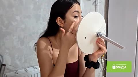 Snapshot of taimcdavitt chatting on 02/19/26, 12:01 Lisss online show from 02/19/26, 12:01