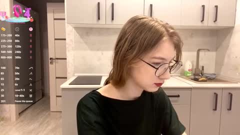 Tessa online show from 02/15/26, 09:08