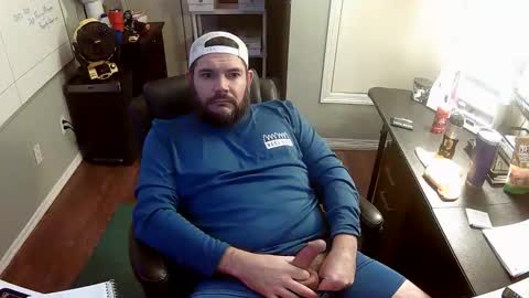 Snapshot of taintnuzzler_13 chatting on 10/30/25, 03:02 TaintNuzzler online show from 10/30/25, 03:02