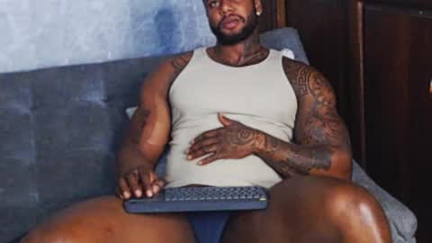 Tairon Tucke online show from 01/06/25, 11:42