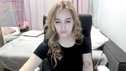 Taisia online show from 02/25/26, 09:08