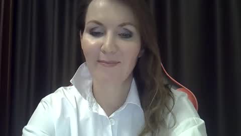 taisialucky77 online show from 12/17/25, 08:15