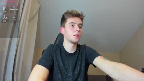 Snapshot of taisonbrownx chatting on 12/04/24, 07:45 Taison online show from 12/04/24, 07:45