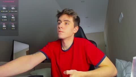 Snapshot of taisonbrownx chatting on 12/22/24, 07:31 Taison online show from 12/22/24, 07:31