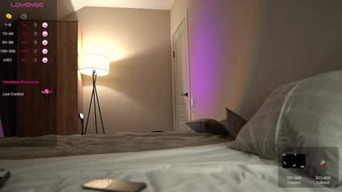 Snapshot of taisonbrownx chatting on 10/26/25, 07:42 Taison online show from 10/26/25, 07:42