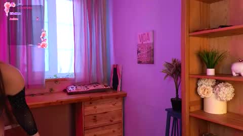 Lizzy online show from 10/23/25, 07:18