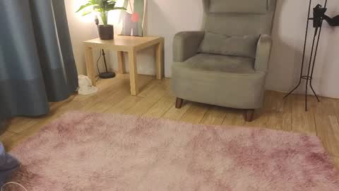 Lizzy online show from 04/09/26, 06:19