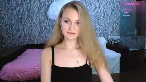 Im Taya  online show from 10/04/25, 02:37