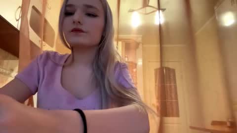 Snapshot of taitebinner chatting on 02/01/26, 01:42 Mia online show from 02/01/26, 01:42