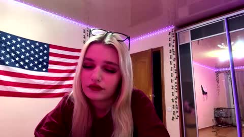 Snapshot of taitebinner chatting on 03/02/26, 05:20 Mia online show from 03/02/26, 05:20