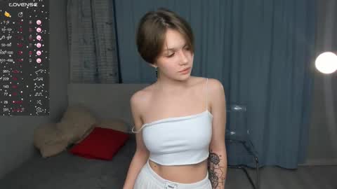 Jessi online show from 02/10/25, 03:21