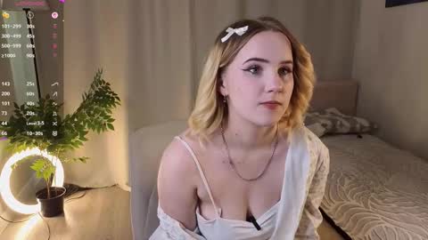 Jessi online show from 09/30/25, 11:04