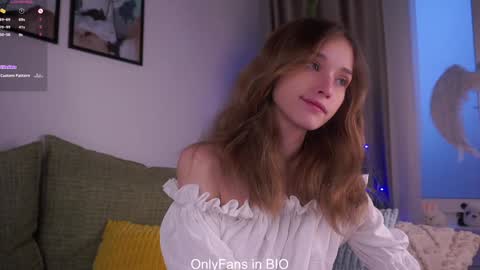 Mia online show from 12/15/25, 02:38