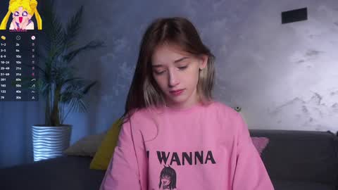 Mia online show from 04/13/26, 01:44