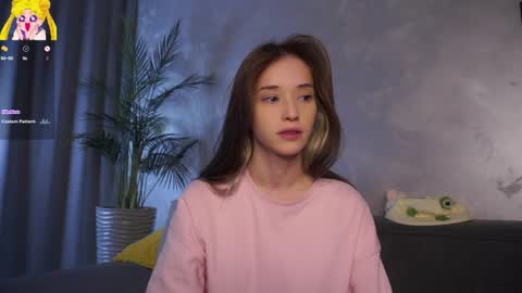 Mia online show from 04/19/26, 08:02