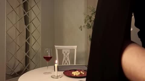 Molly online show from 01/11/26, 12:37