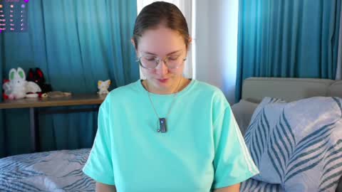 Molly online show from 04/09/26, 02:22