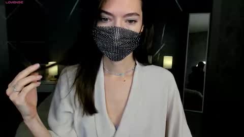 Snapshot of take_me_to_moon chatting on 12/03/25, 02:08 Sasha online show from 12/03/25, 02:08