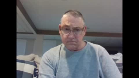 Snapshot of takeitalldown101 chatting on 01/11/25, 02:04 takeitalldown101 online show from 01/11/25, 02:04