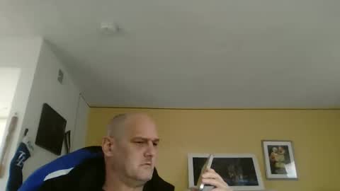 takerlover436295 online show from 11/28/25, 04:42