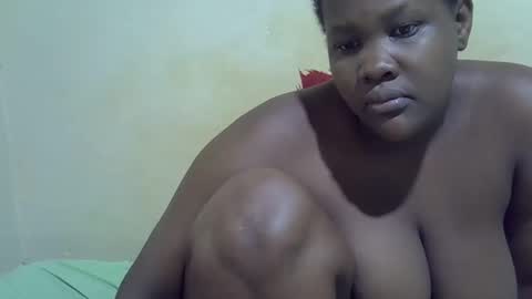 Snapshot of taliah254 chatting on 09/22/25, 04:09 taliah254 online show from 09/22/25, 04:09