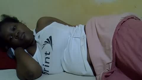 Snapshot of taliah254 chatting on 09/28/25, 05:13 taliah254 online show from 09/28/25, 05:13