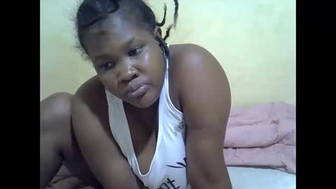 Snapshot of taliah254 chatting on 10/13/25, 07:41 taliah254 online show from 10/13/25, 07:41