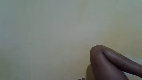 Snapshot of taliah254 chatting on 10/19/25, 08:31 taliah254 online show from 10/19/25, 08:31