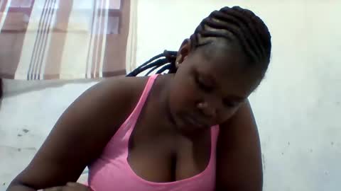 Snapshot of taliah254 chatting on 12/19/25, 10:44 taliah254 online show from 12/19/25, 10:44