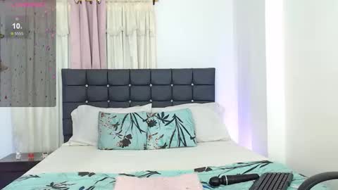 taliana  modelo independiente online show from 11/19/25, 01:16