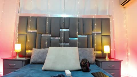 tali  online show from 11/23/25, 04:29