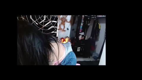 Snapshot of talianha chatting on 10/24/25, 11:23 talianha online show from 10/24/25, 11:23