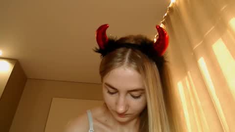 Snapshot of taliiyafiredream chatting on 01/30/25, 11:55 Kira online show from 01/30/25, 11:55