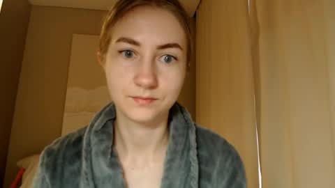 Snapshot of taliiyafiredream chatting on 02/05/25, 06:35 Kira online show from 02/05/25, 06:35