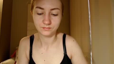 Snapshot of taliiyafiredream chatting on 02/13/25, 06:09 Kira online show from 02/13/25, 06:09