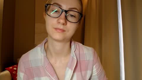 Snapshot of taliiyafiredream chatting on 03/01/25, 05:52 Kira online show from 03/01/25, 05:52