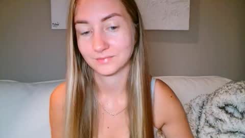 Snapshot of taliiyafiredream chatting on 10/17/25, 06:38 Kira online show from 10/17/25, 06:38