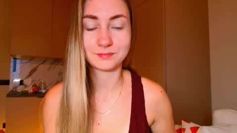 Snapshot of taliiyafiredream chatting on 11/27/25, 06:04 Kira online show from 11/27/25, 06:04