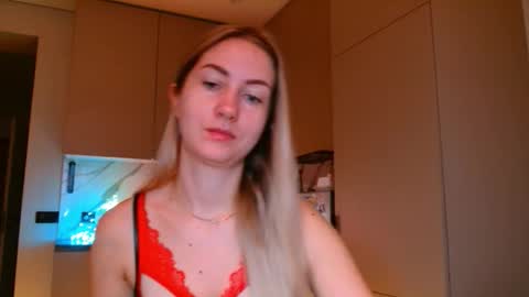 Snapshot of taliiyafiredream chatting on 12/23/25, 06:44 Kira online show from 12/23/25, 06:44