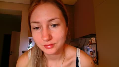  Kira  online show from 03/17/26, 06:17