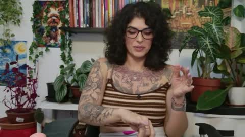 Tali Majid online show from 04/20/26, 10:33