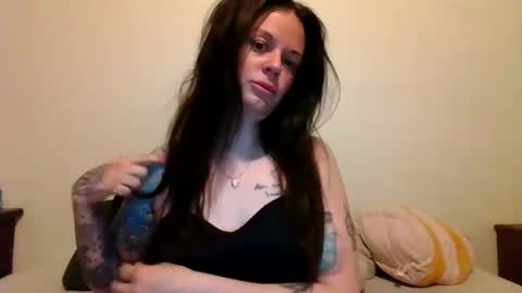 Lily Rhoades online show from 03/19/26, 07:23